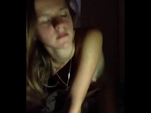❤️ Seorang gadis masturbasi dan mani muncrat ❤️ Video sialan di id.xxxwownet.ru ❤